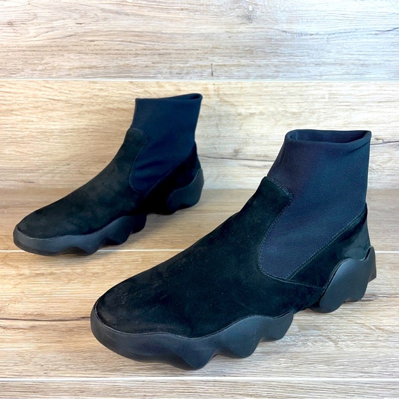 Camper Shoes - Camper Dub Ankle Pull On Boots Black Suede Women’s 41 US 10 K400078-002 VGUC HTF